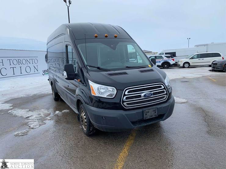 2017-ford-transit-image-3