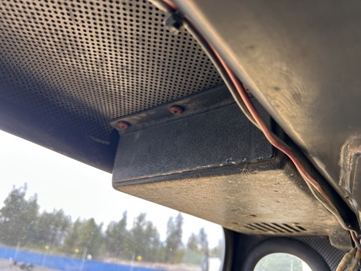 2009-caterpillar-ad55b-image-31