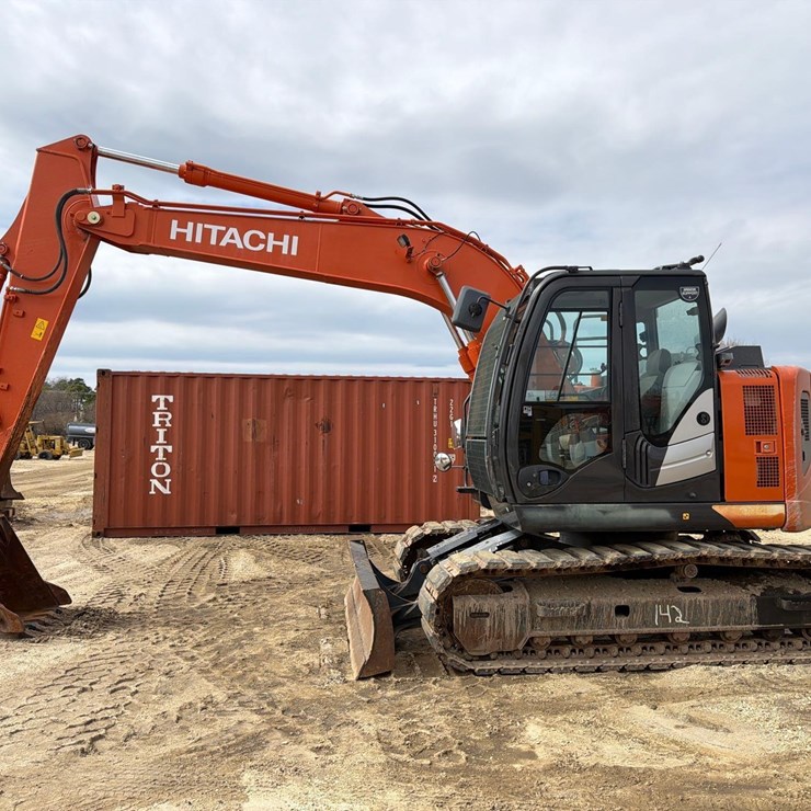 2019 HITACHI ZX135US-6