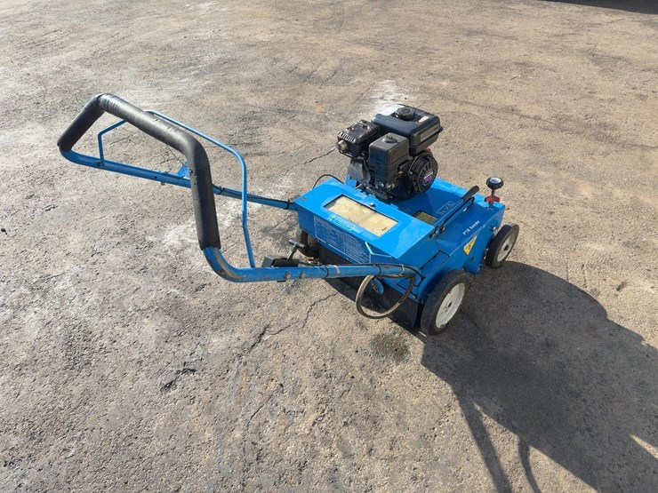 bluebird-p18-walk-behind-overseeder-image-3