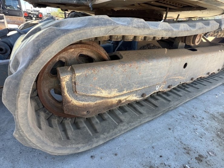 2013-volvo-ecr58-image-17