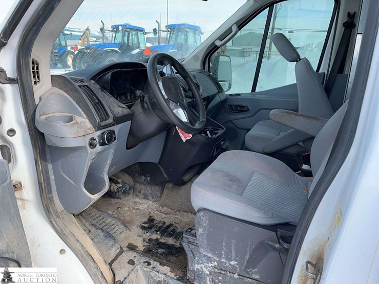 2016-ford-transit-image-11