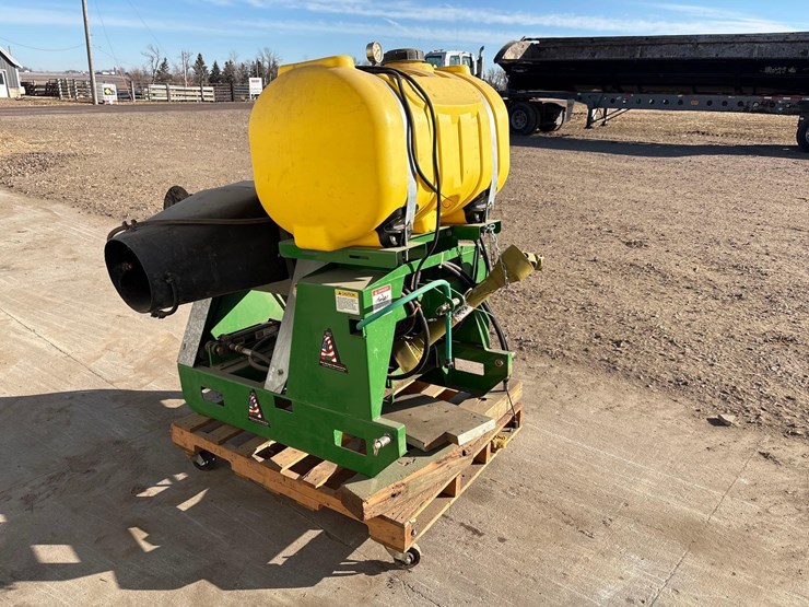 a1-60-gallon-3pt-mist-sprayer--1-owner-image-3