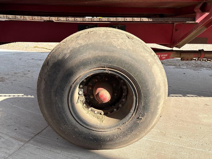 roorda-8ft-x-20ft-rear-unload-silage-wagon-image-27