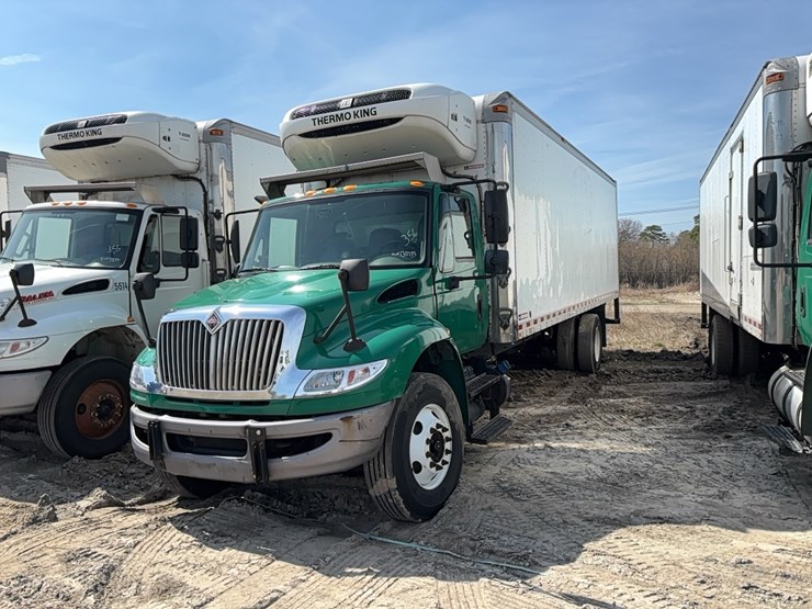 2016-international-durastar-4300-image-1