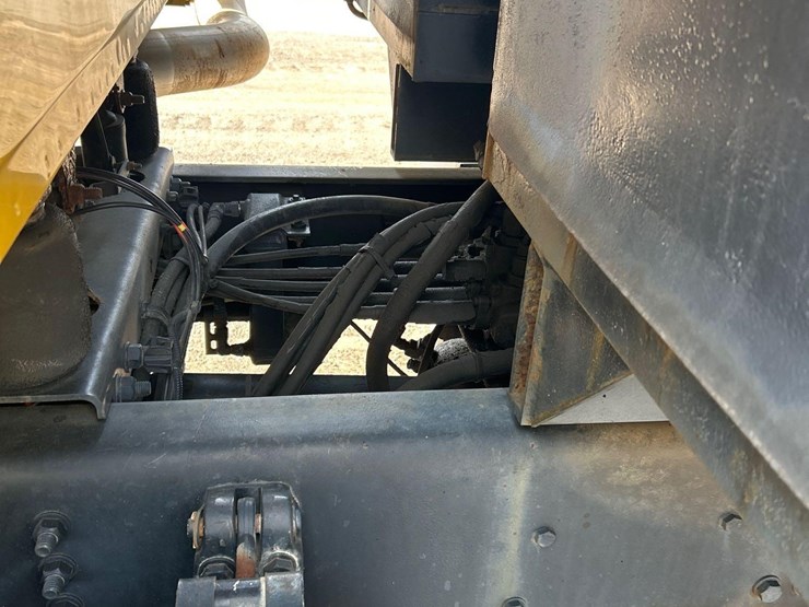 2007-sterling-l9500-image-11