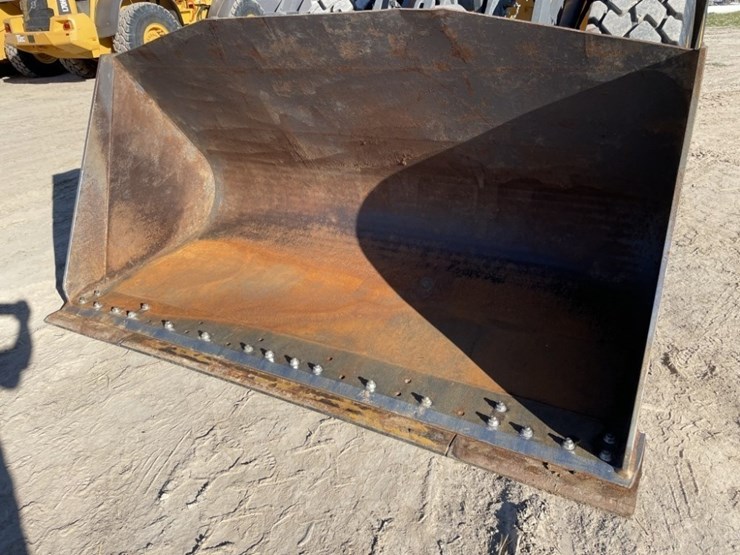 2023-volvo-l70h-image-14