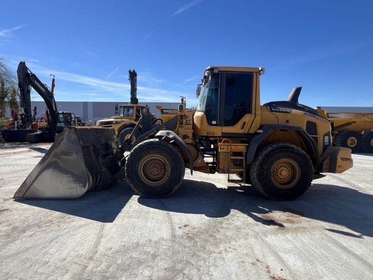 2022-volvo-l90h-image-2