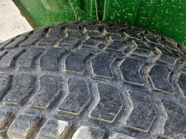 john-deere-750-image-38