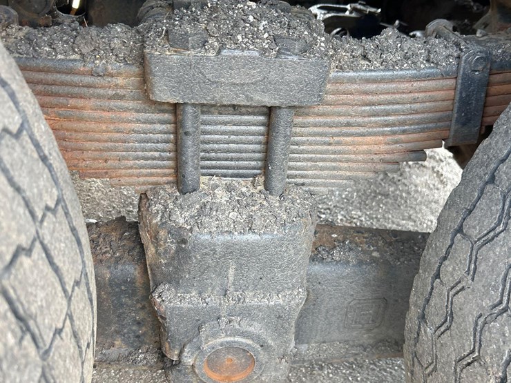 2007-sterling-l9500-image-16