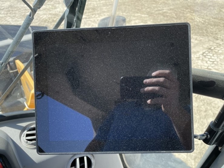 2023-volvo-l70h-image-40