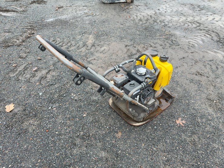 husqvarna-lf100-plate-compactor-image-4