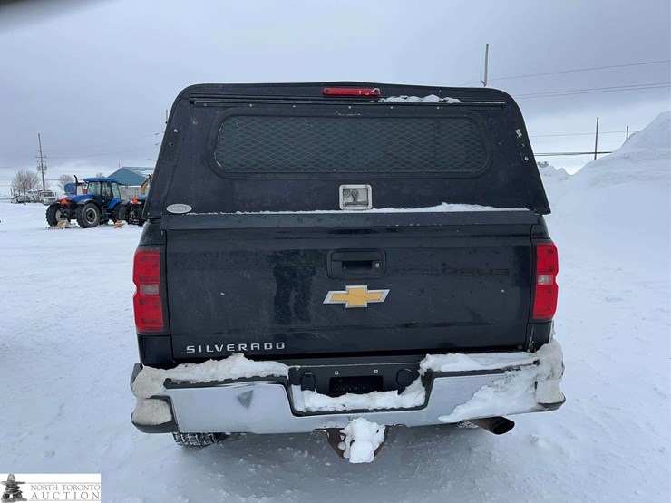 2016-chevrolet-silverado-2500hd-image-4