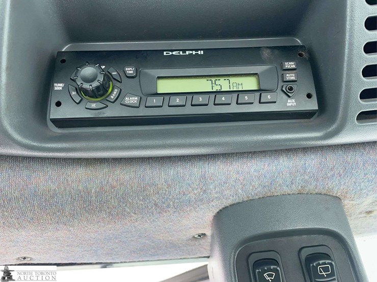 2014-new-holland-tv6070-image-18