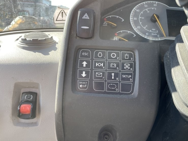 2023-volvo-l70h-image-45