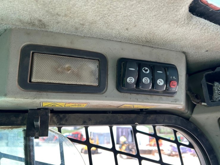 caterpillar-299d2-xhp-image-25