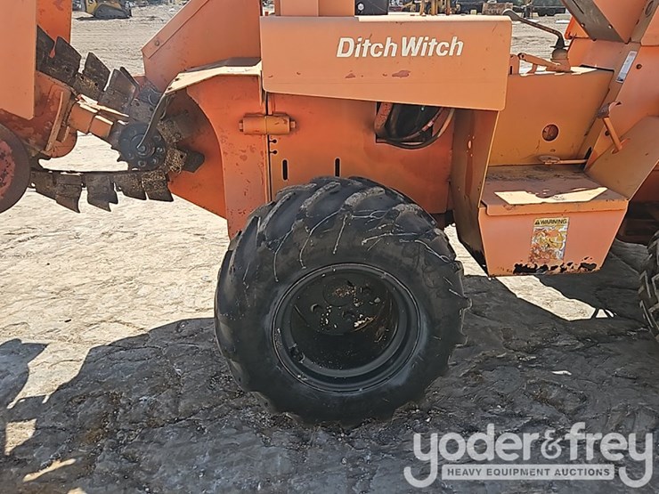 ditch-witch-3210-image-8