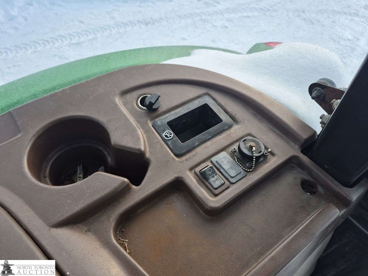 2006-john-deere-5325-image-23