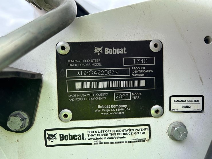 2022-bobcat-t740-image-15