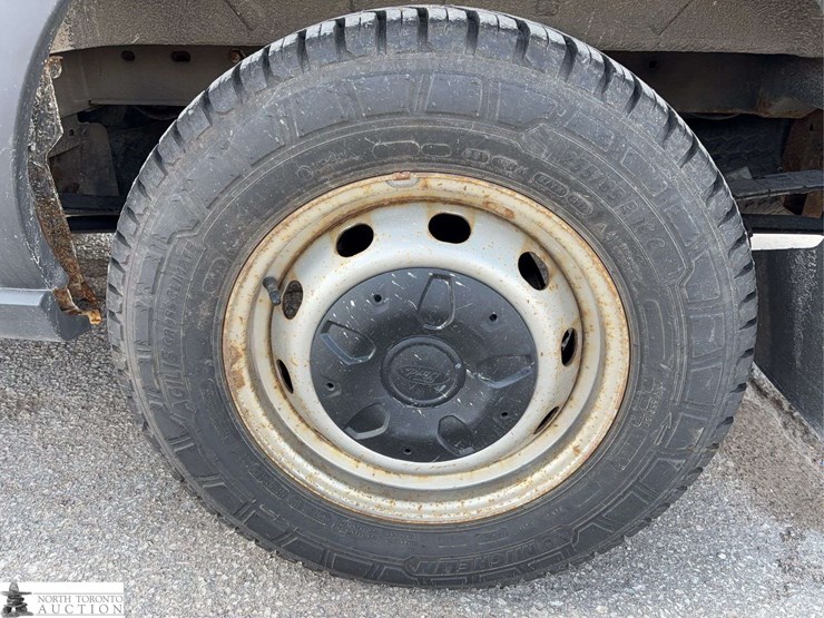 2017-ford-transit-image-28