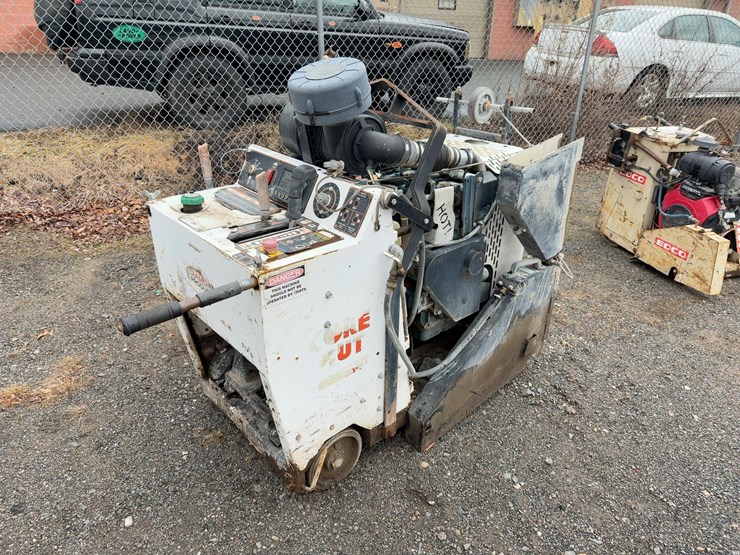 core-cut-cc6500-walk-behind-road-saw-image-4