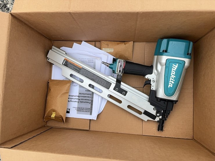 new-makita-3-1/2"-framing-nailer--an924--1-yr-factory-warranty--recon-new-support-equipment-image-1
