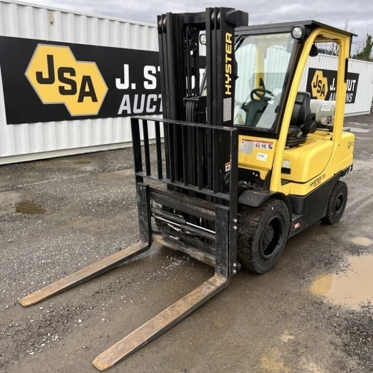 2017 Hyster H70FT Forklift