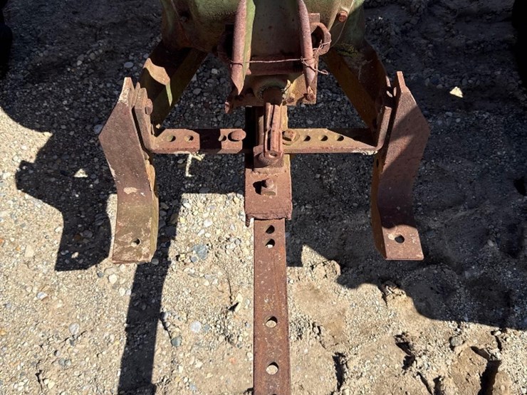 john-deere-b-image-6