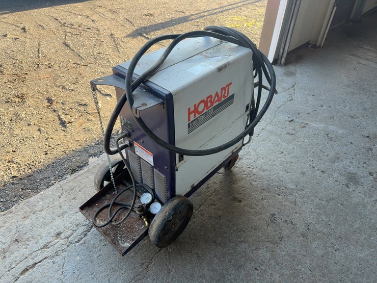 hobart-ironman-250-mig-welder-image-3