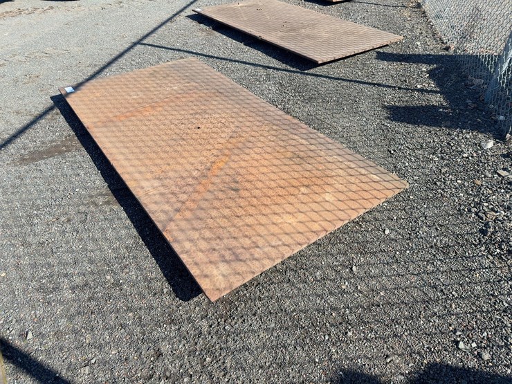 96"-x-48"-steel-road-plate-image-2