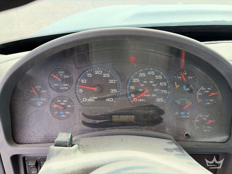 2006-international-7600-image-15