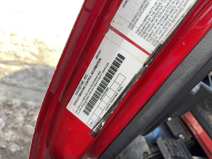 2017-international-durastar-4300-image-17