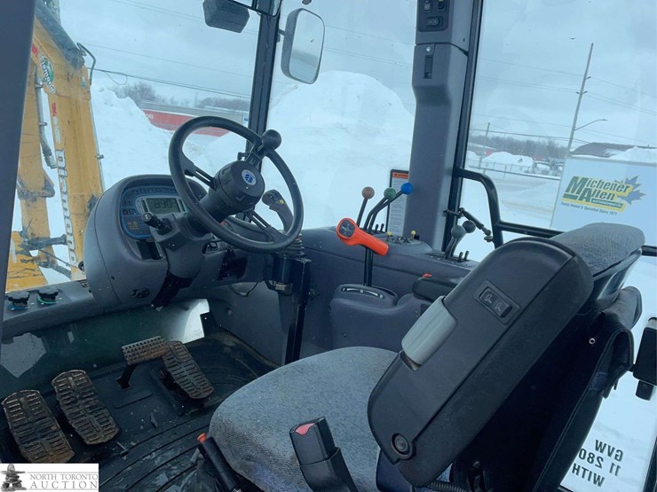 2013-new-holland-tv6070-image-24