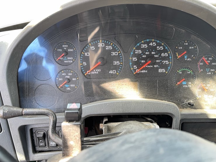 2005-international-durastar-4300-image-19