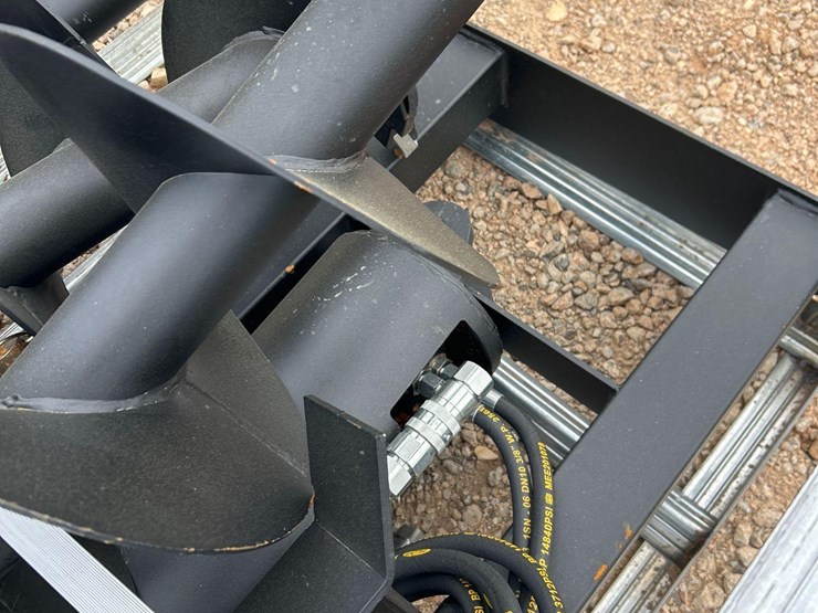 pabreak-skid-steer-auger-attachment-image-5