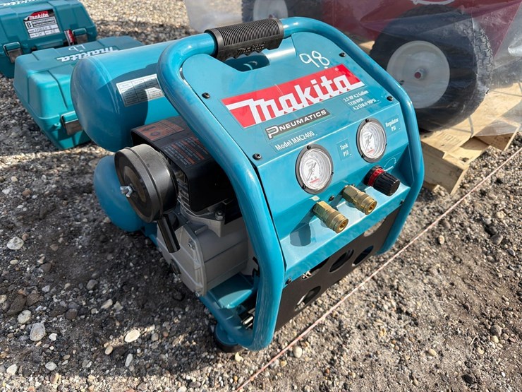 new-makita-2-hp-4-gal-side-stack-contractor-air-compressor---mac240---quiet-series-new-support-equipment-image-1