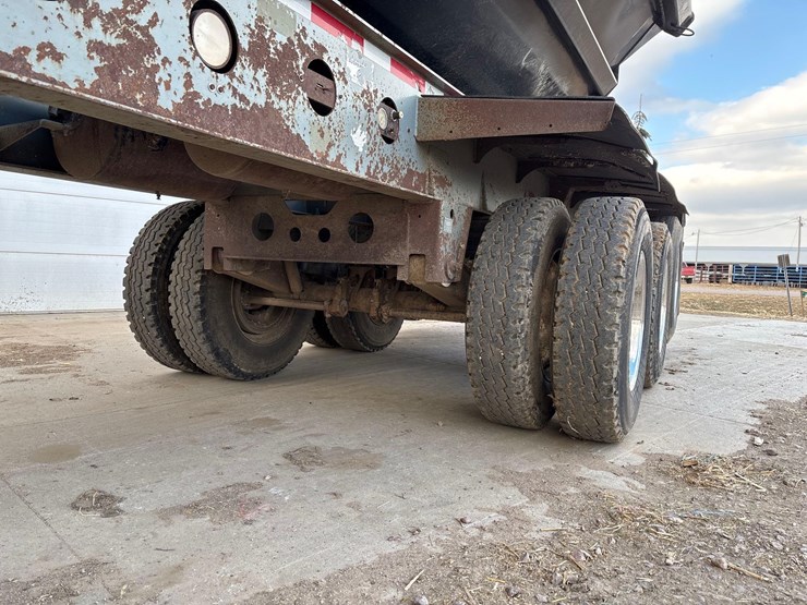 2015-smithco-side-dump-image-49