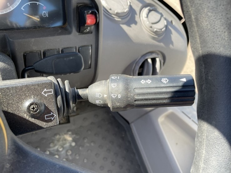 2023-volvo-l70h-image-43