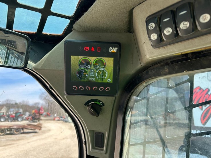 caterpillar-299d2-xhp-image-21