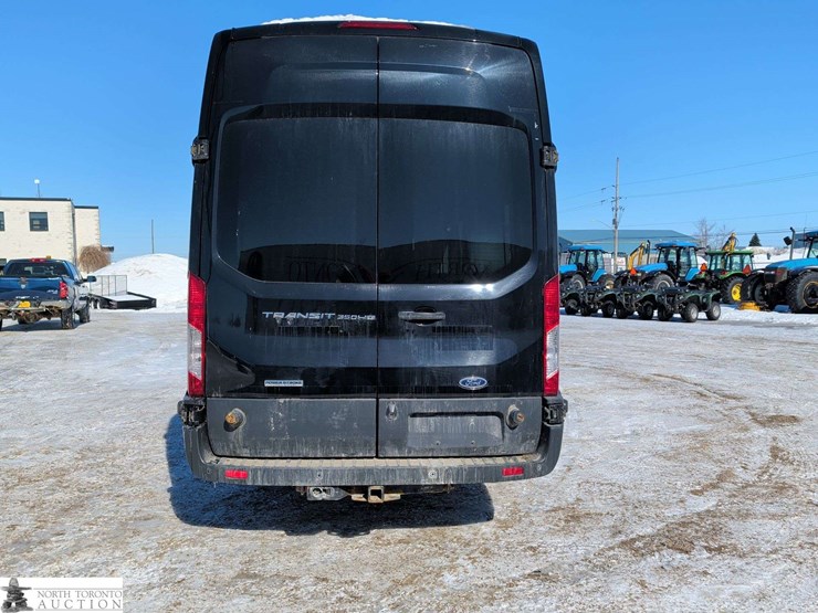 2017-ford-transit-image-4