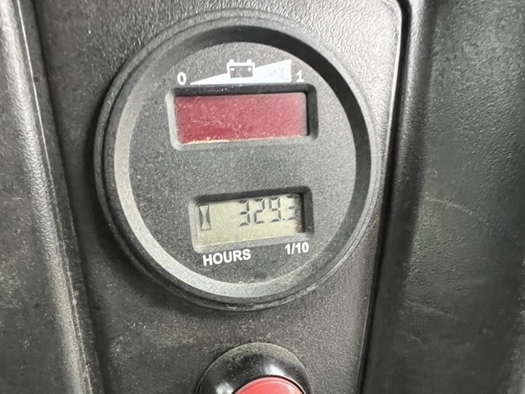 2010-polaris-ranger-ev-image-17