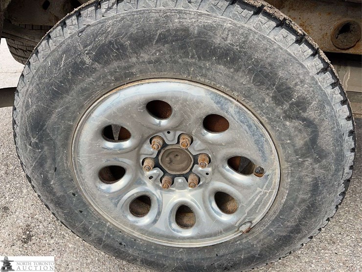 2011-gmc-sierra-1500-image-22