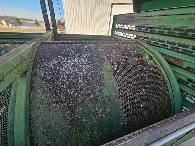 john-deere-100-image-27