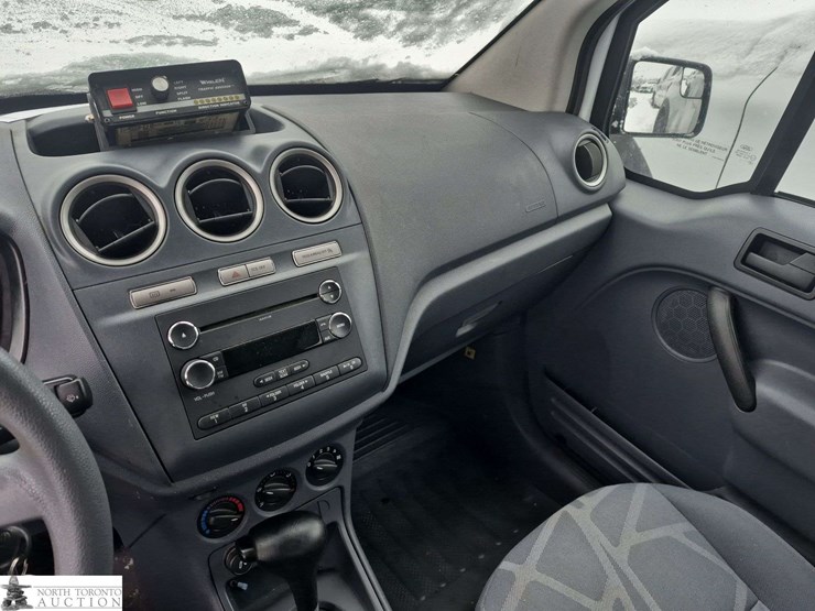 2013-ford-transit-connect-image-12