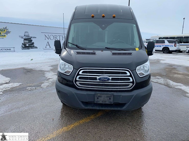 2017-ford-transit-image-2