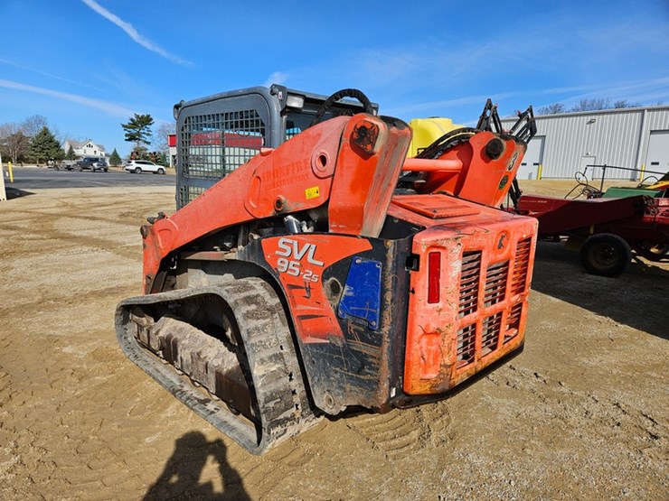kubota-svl95-2s-image-3