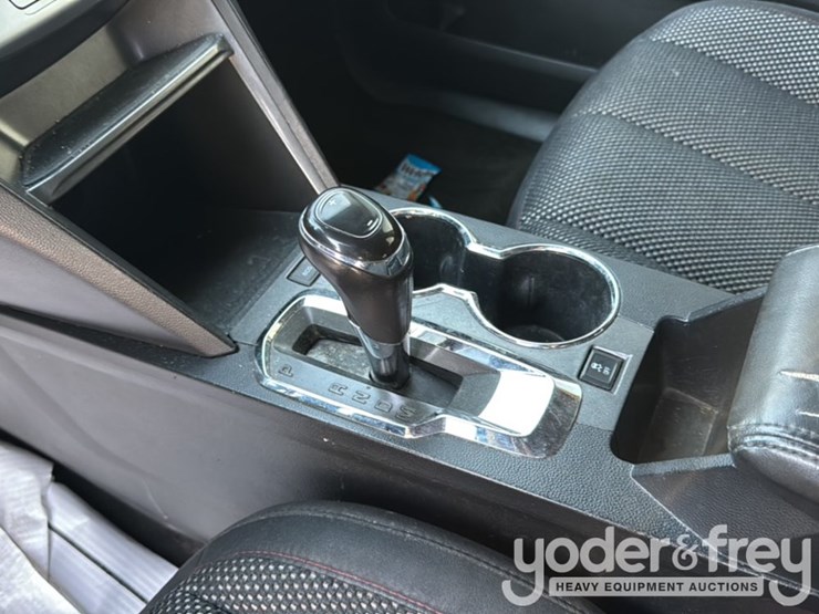 2017-chevrolet-equinox-image-15