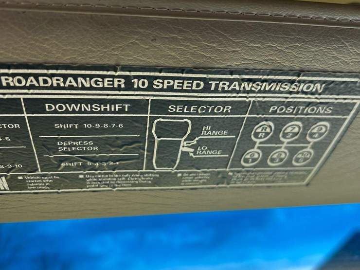 2007-sterling-l9500-image-53