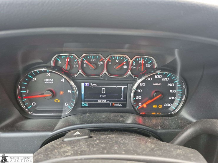 2017-chevrolet-silverado-1500-image-11