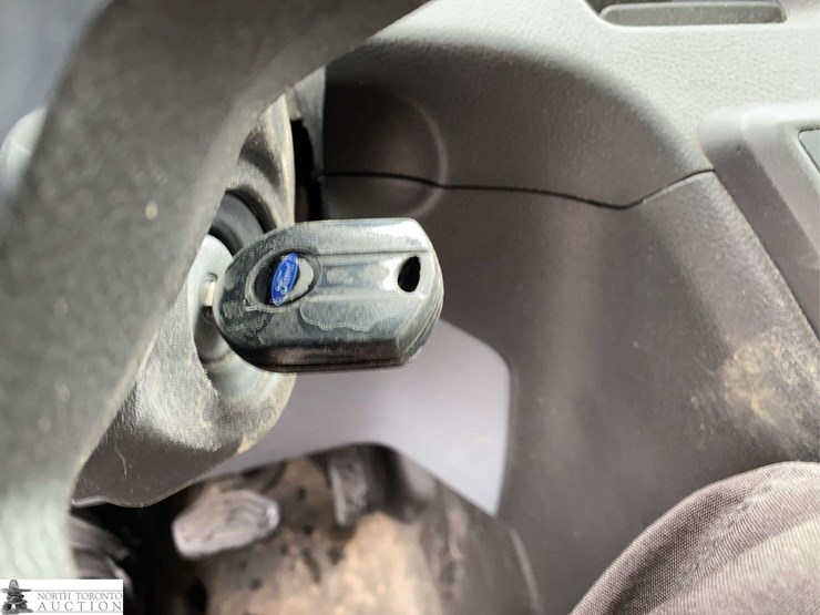 2017-ford-transit-image-33